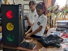 Students building the SADA prototype.
